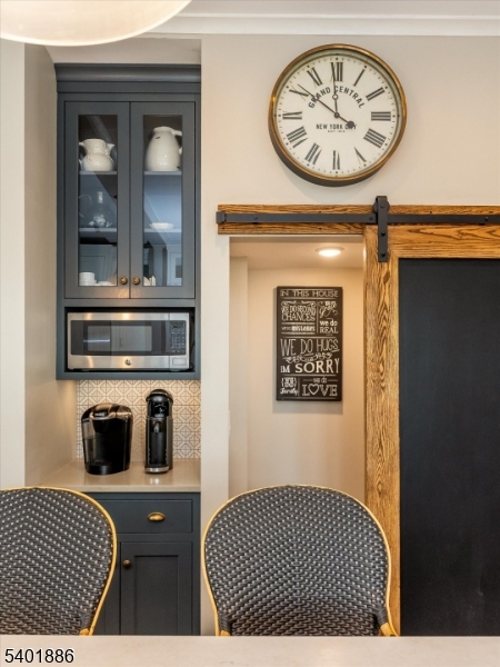 19 Hamilton Road Glen Ridge, NJ 07028 - Photo 9 of 48