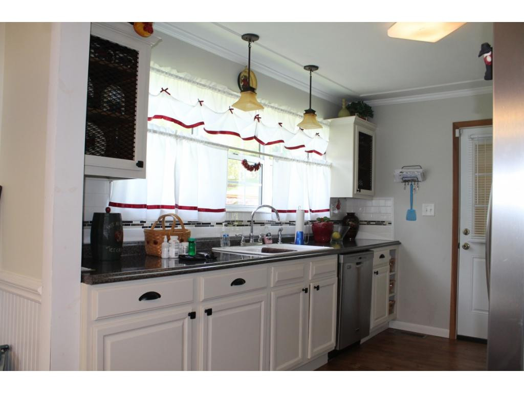8100 West Allens Bridge Road Greeneville, TN 37743 - Photo 17 of 25 Photo 17