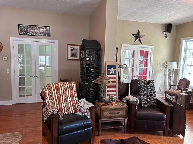 $715,000 | 6733 Floyd Highway South, Willis, VA 24380