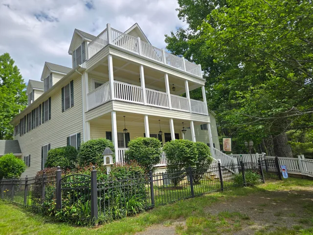 $715,000 | 6733 Floyd Highway South, Willis, VA 24380