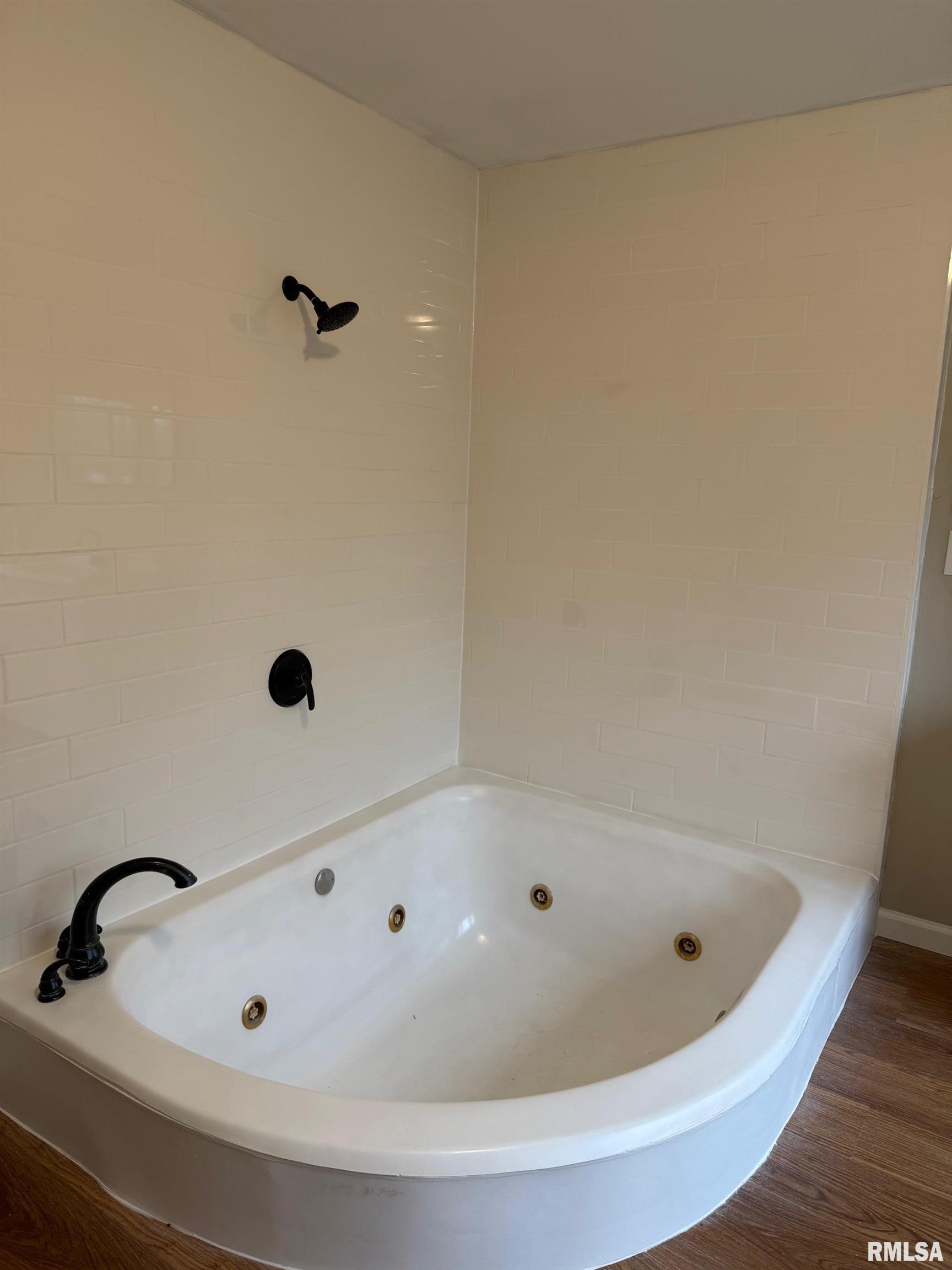 378 Contentment Road Makanda, IL 62958 - Photo 15 of 32