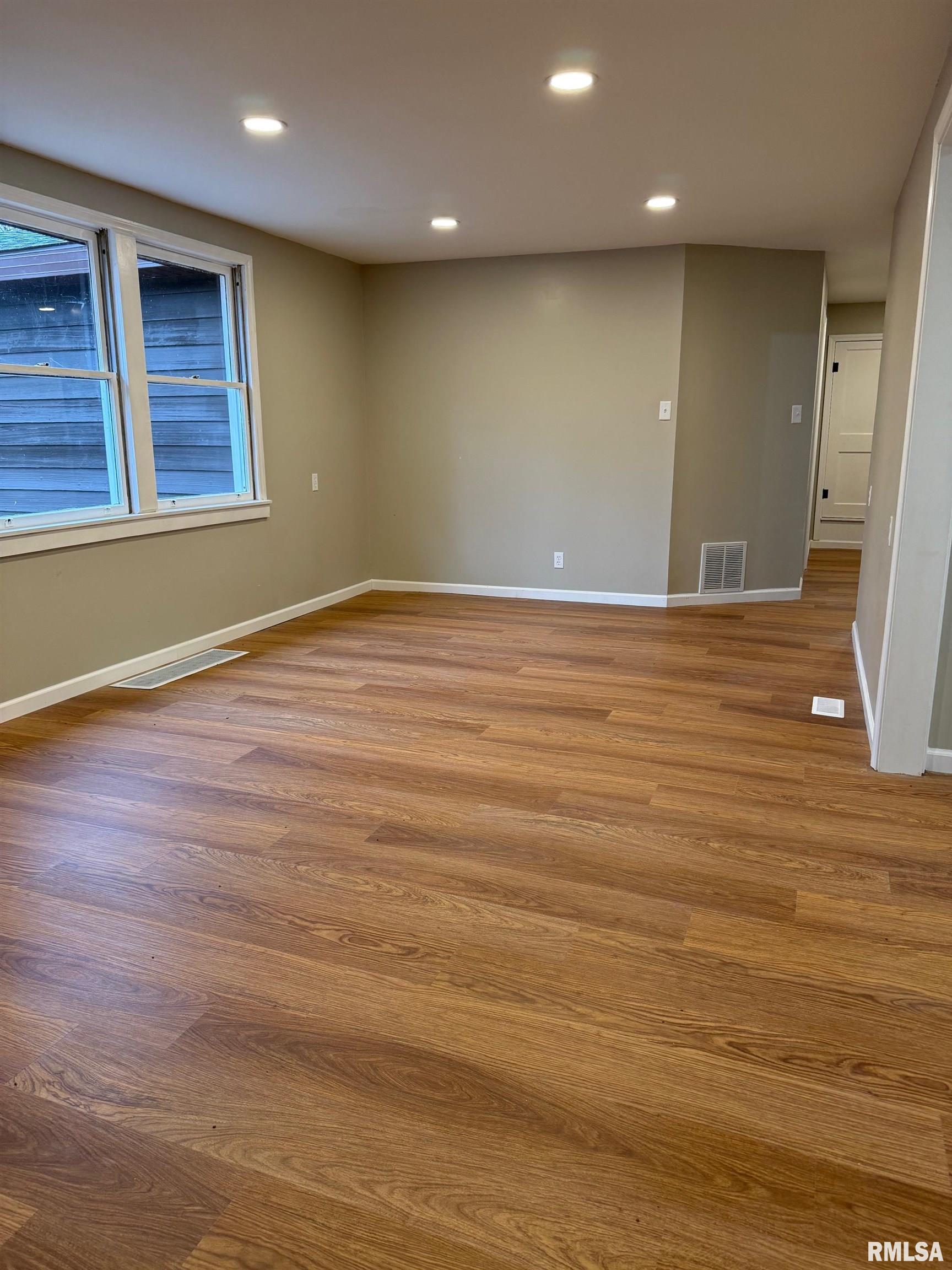 378 Contentment Road Makanda, IL 62958 - Photo 17 of 32