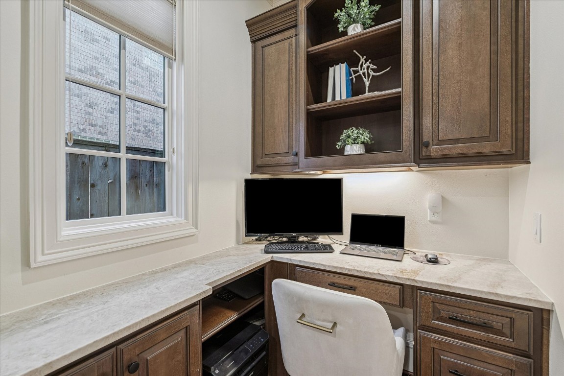 3810 Drake Street Houston, TX 77005 - Photo 16 of 48 STUDY NOOK. Whilst there is a designated study area, this space off the kitchen is an additional nook for those quick emails, meal planning and family organizing mission control!