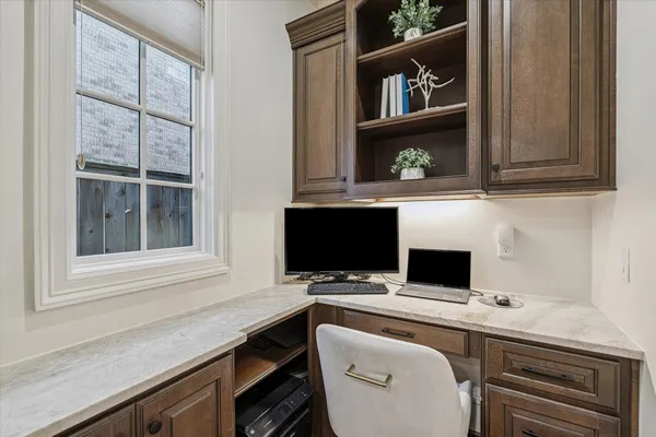$2,175,000 | 3810 Drake Street, Houston, TX 77005