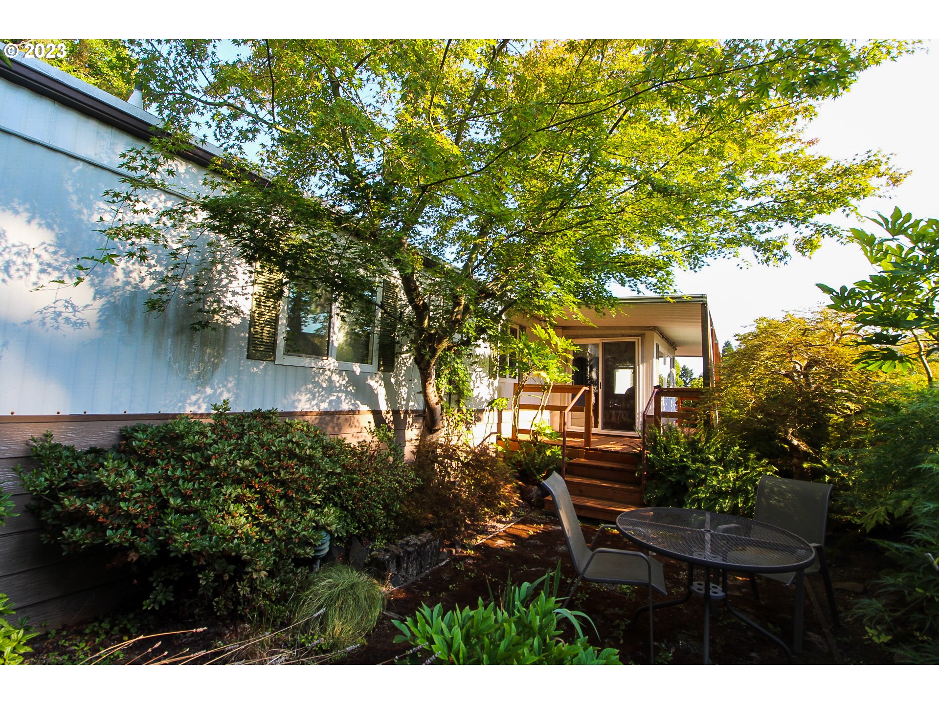 1400 Candlelight Drive, Unit 160 Eugene, OR 97402 - Photo 28 of 31 a view of outdoor space yard and patio