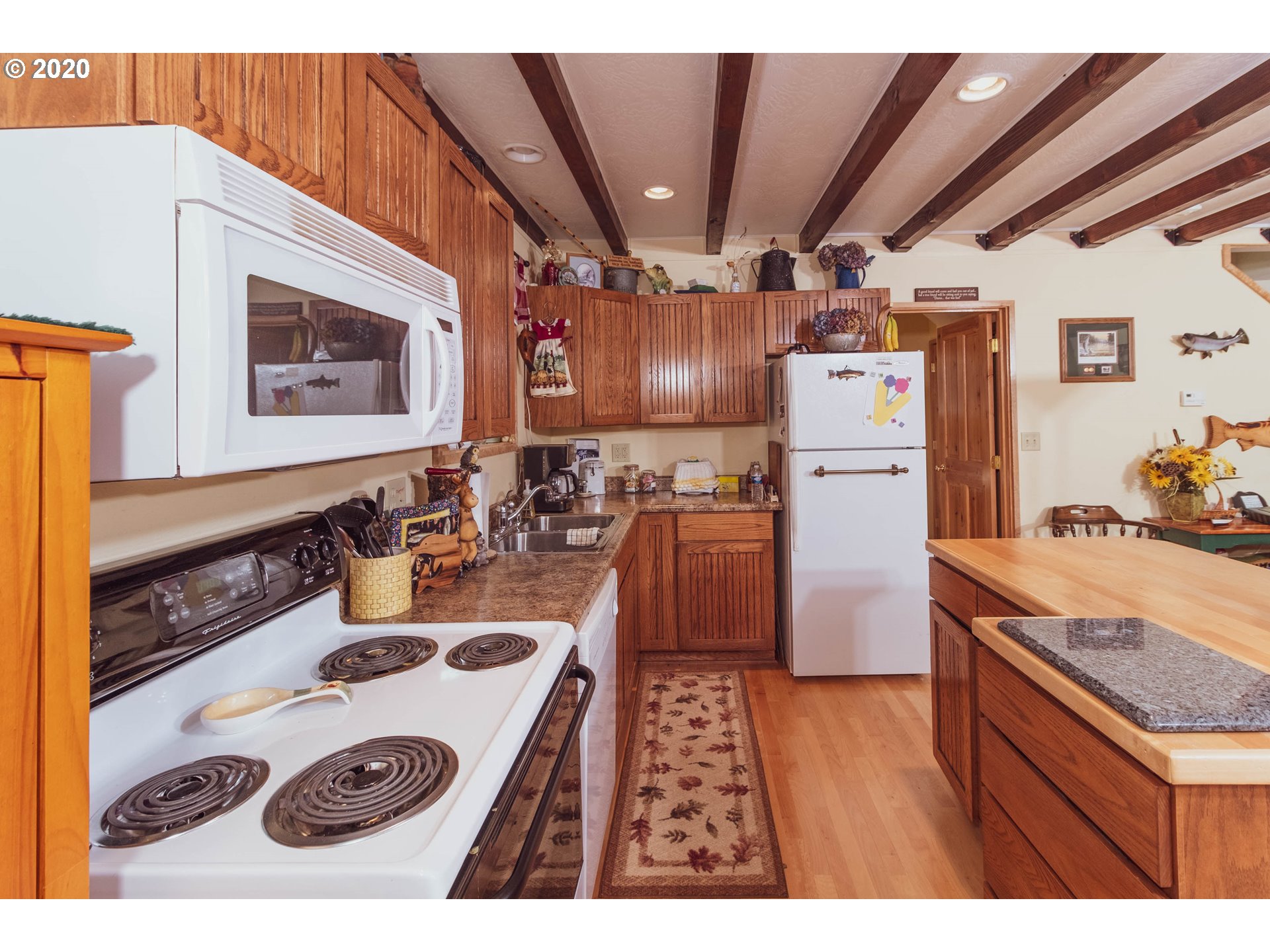 9331 Bernhardt Creek Road Mapleton, OR 97453 - Photo 12 of 32 Gallery Image 12