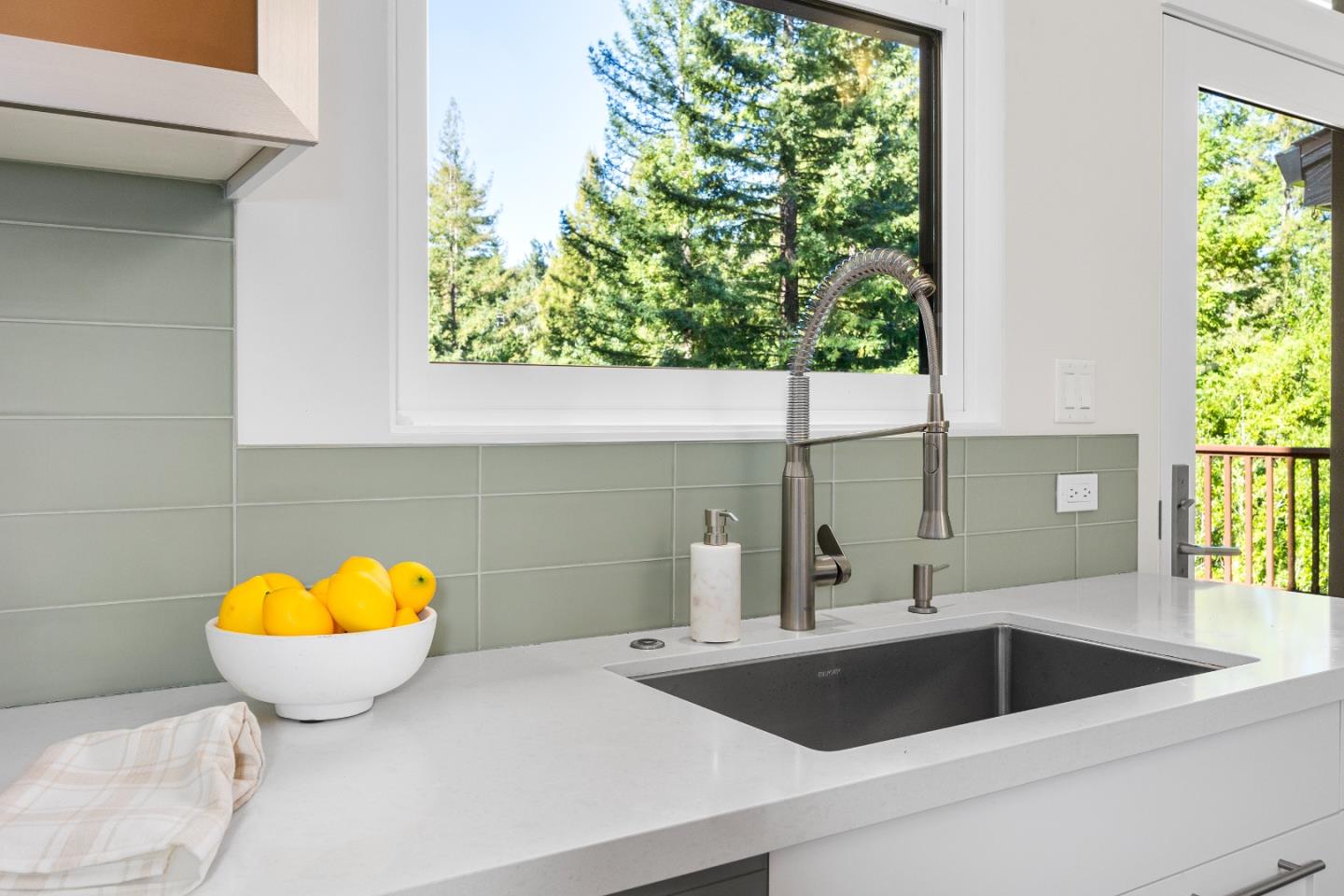 2293 Laurel Glen Road Soquel, CA 95073 - Photo 6 of 65 Gallery Image 6