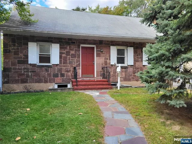 $1,000 | 420 Piermont Road, Unit 420, Closter, NJ 07624