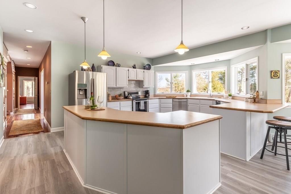 8 Woodland Road Beverly, MA 01915 - Photo 6 of 40 Gallery Image 6