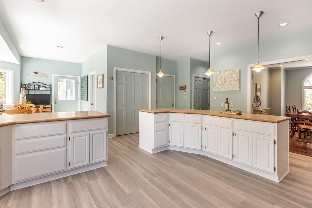 8 Woodland Road Beverly, MA 01915 - Photo 7 of 40 Gallery Image 7