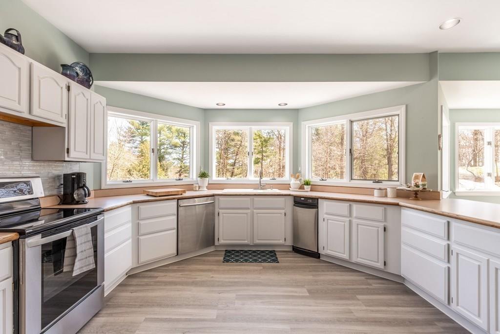 8 Woodland Road Beverly, MA 01915 - Photo 8 of 40 Gallery Image 8