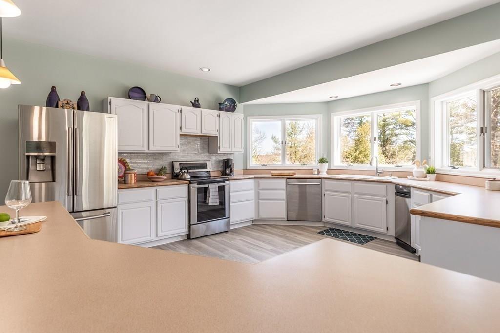 8 Woodland Road Beverly, MA 01915 - Photo 9 of 40 Gallery Image 9