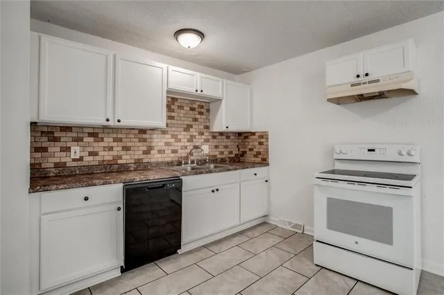 $152,900 | 8410 Ruskin Way, Kansas City, MO 64134