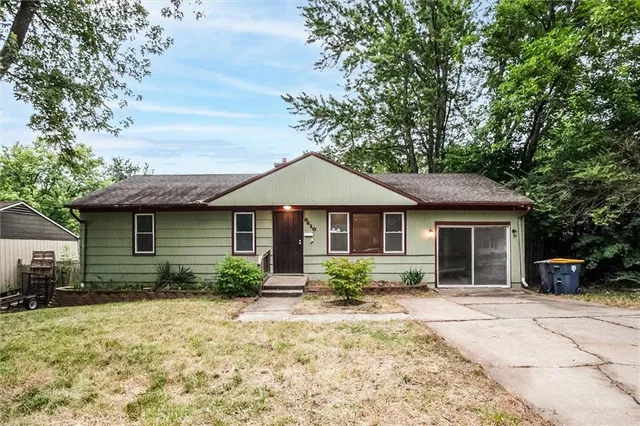 $152,900 | 8410 Ruskin Way, Kansas City, MO 64134