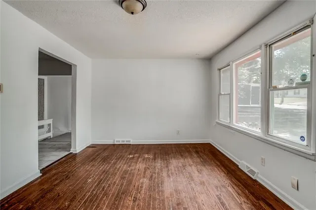 $152,900 | 8410 Ruskin Way, Kansas City, MO 64134