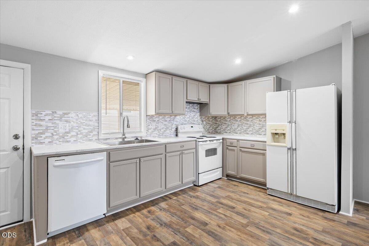 6850 Downing Road, Unit SPC 60 Central Point, OR 97502 - Photo 9 of 26