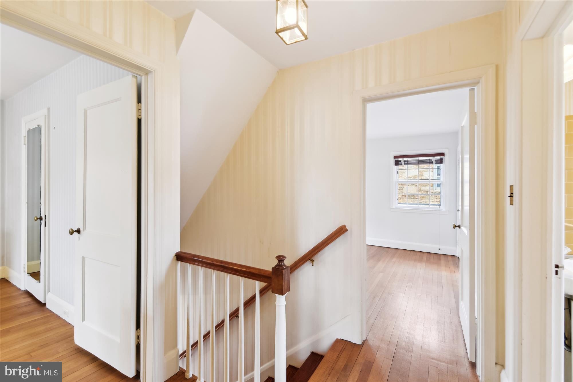 5433 Springlake Way Baltimore, MD 21212 - Photo 22 of 58 a view of an entryway with wooden floor