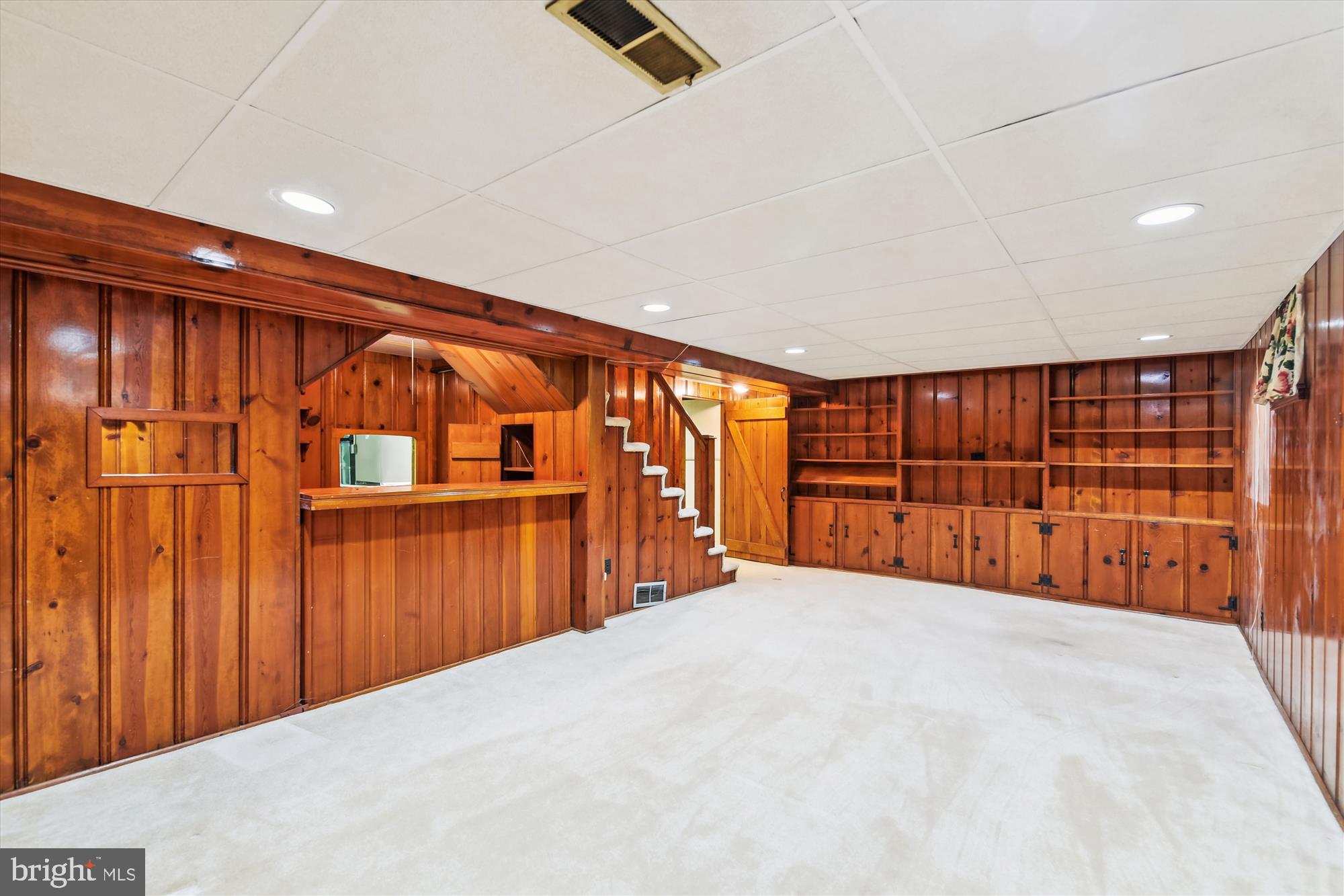 5433 Springlake Way Baltimore, MD 21212 - Photo 39 of 58 a view of a livingroom with furniture