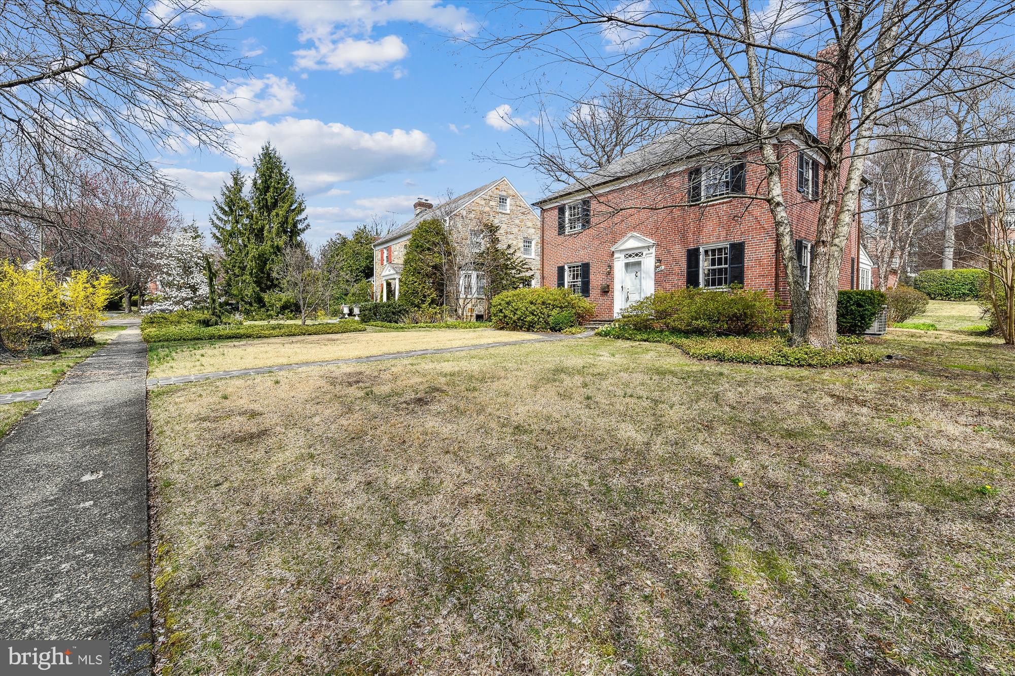 5433 Springlake Way Baltimore, MD 21212 - Photo 45 of 58 a view of a big yard next to a building