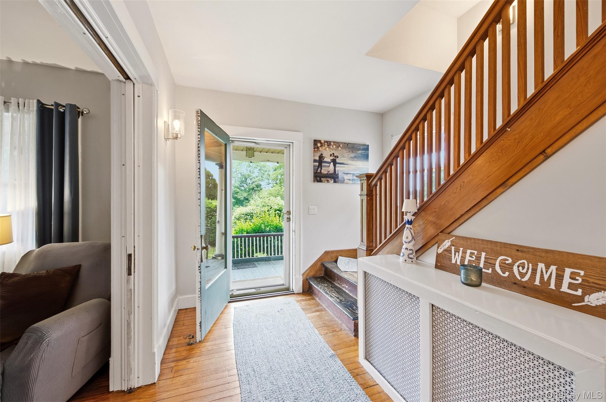 863 Lake Road Huntington, NY 11743 - Photo 4 of 28