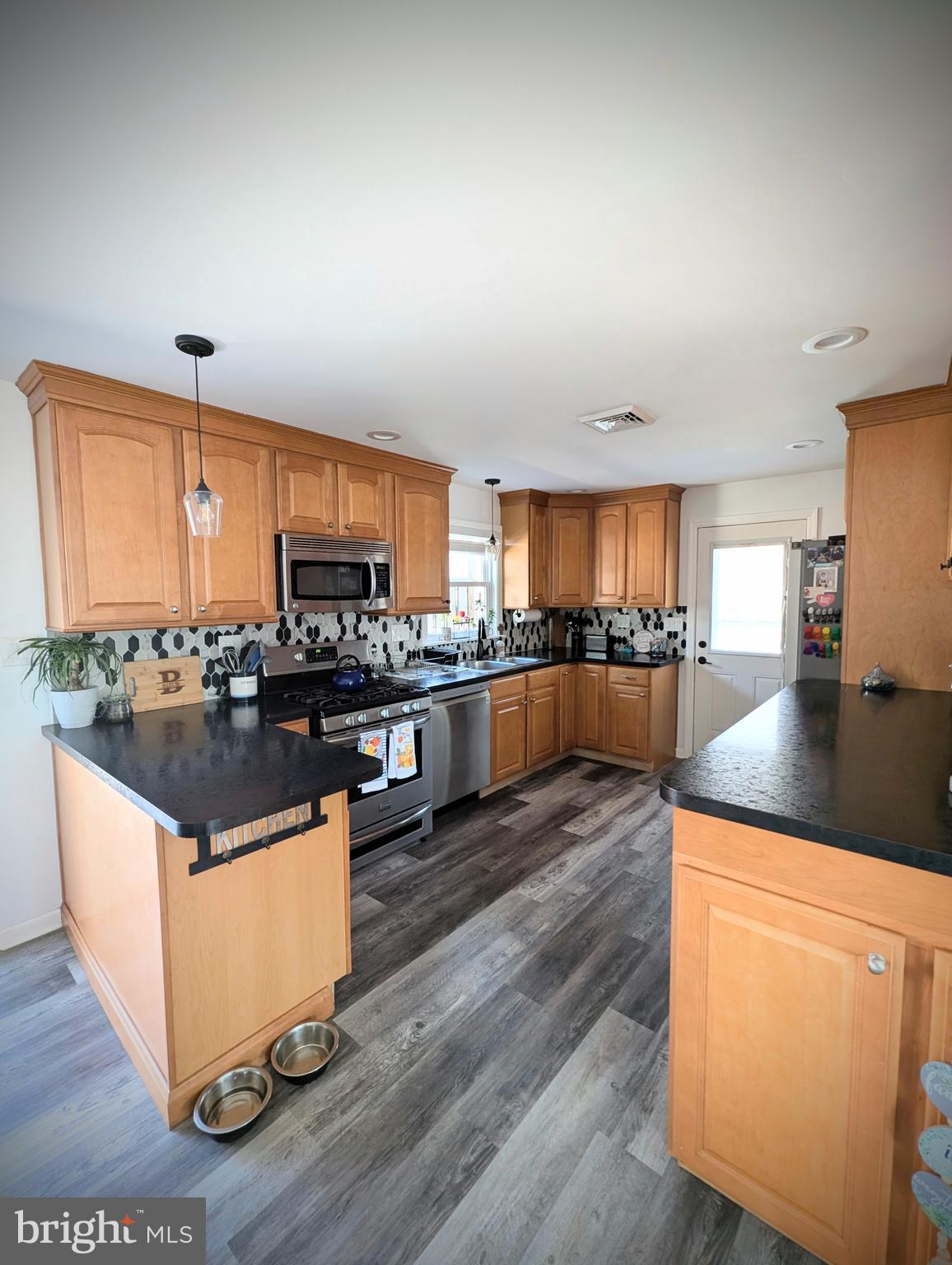 13 Pin Oak Drive Atco, NJ 08004 - Photo 5 of 13 Generous kitchen, lots of counter space.