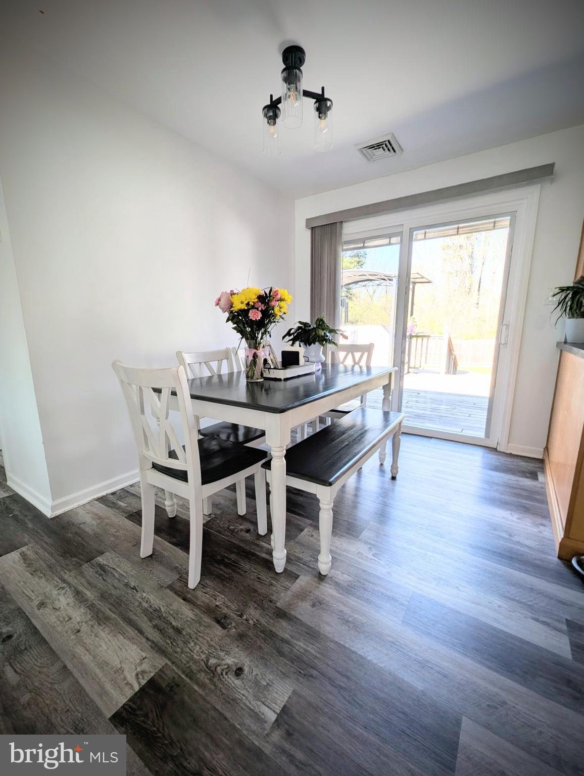 13 Pin Oak Drive Atco, NJ 08004 - Photo 6 of 13 Open dining area.