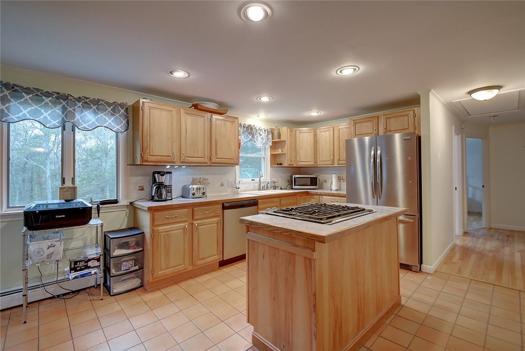420 Gardiner Road Richmond, RI 02892 - Photo 8 of 33 Kitchen with center island gas stove