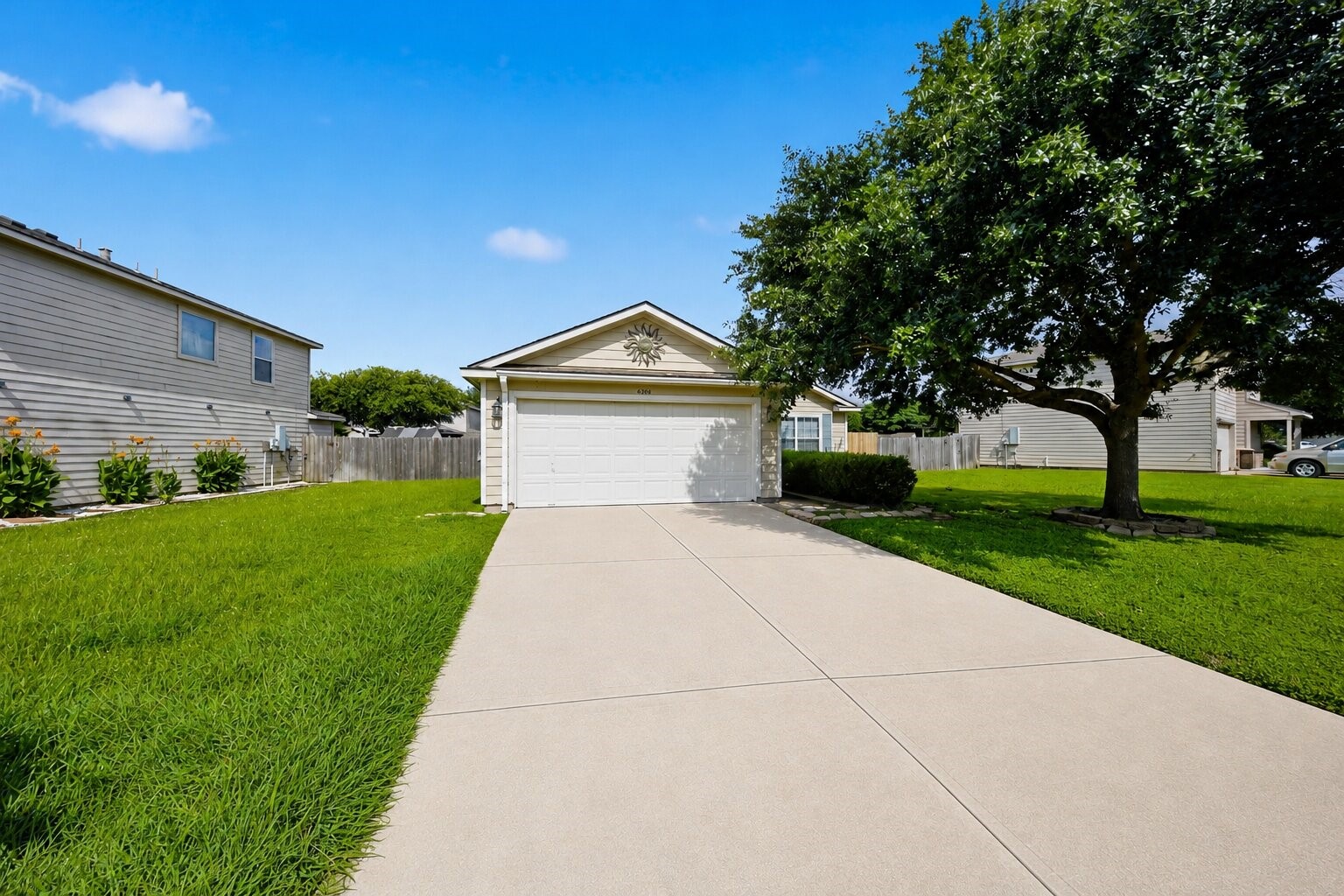 6906 Rambling Brook Lane Richmond, TX 77469 - Photo 2 of 34