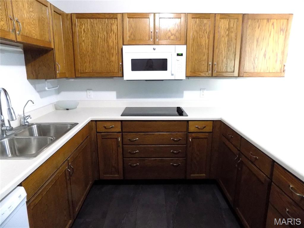 1003 Condo Drive Rolla, MO 65401 - Photo 4 of 24