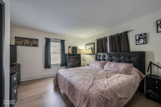 $2,000 | 405 North Bridge Street, Yorkville, IL 60560