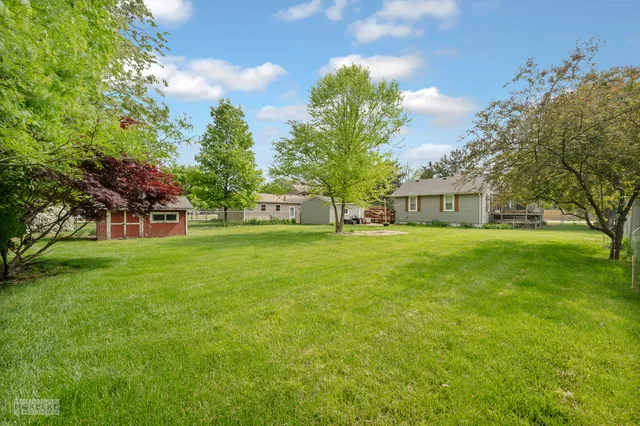 $2,000 | 405 North Bridge Street, Yorkville, IL 60560