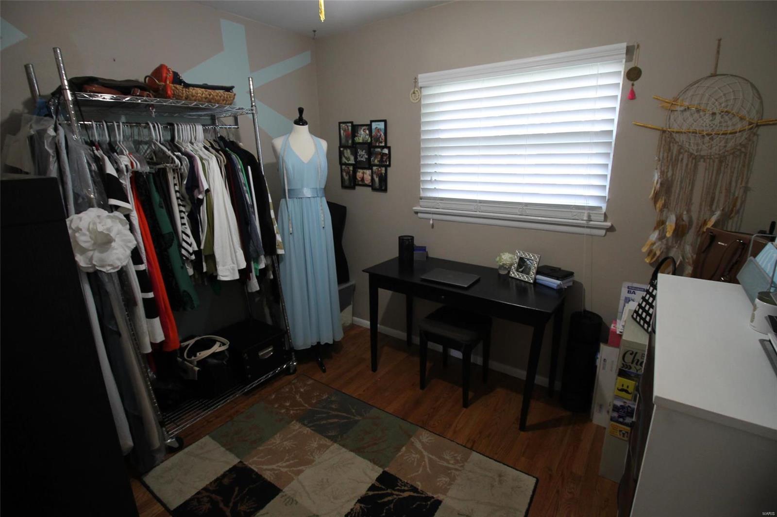 11037 Patsy Drive St. Louis, MO 63123 - Photo 11 of 22 Gallery Image 11