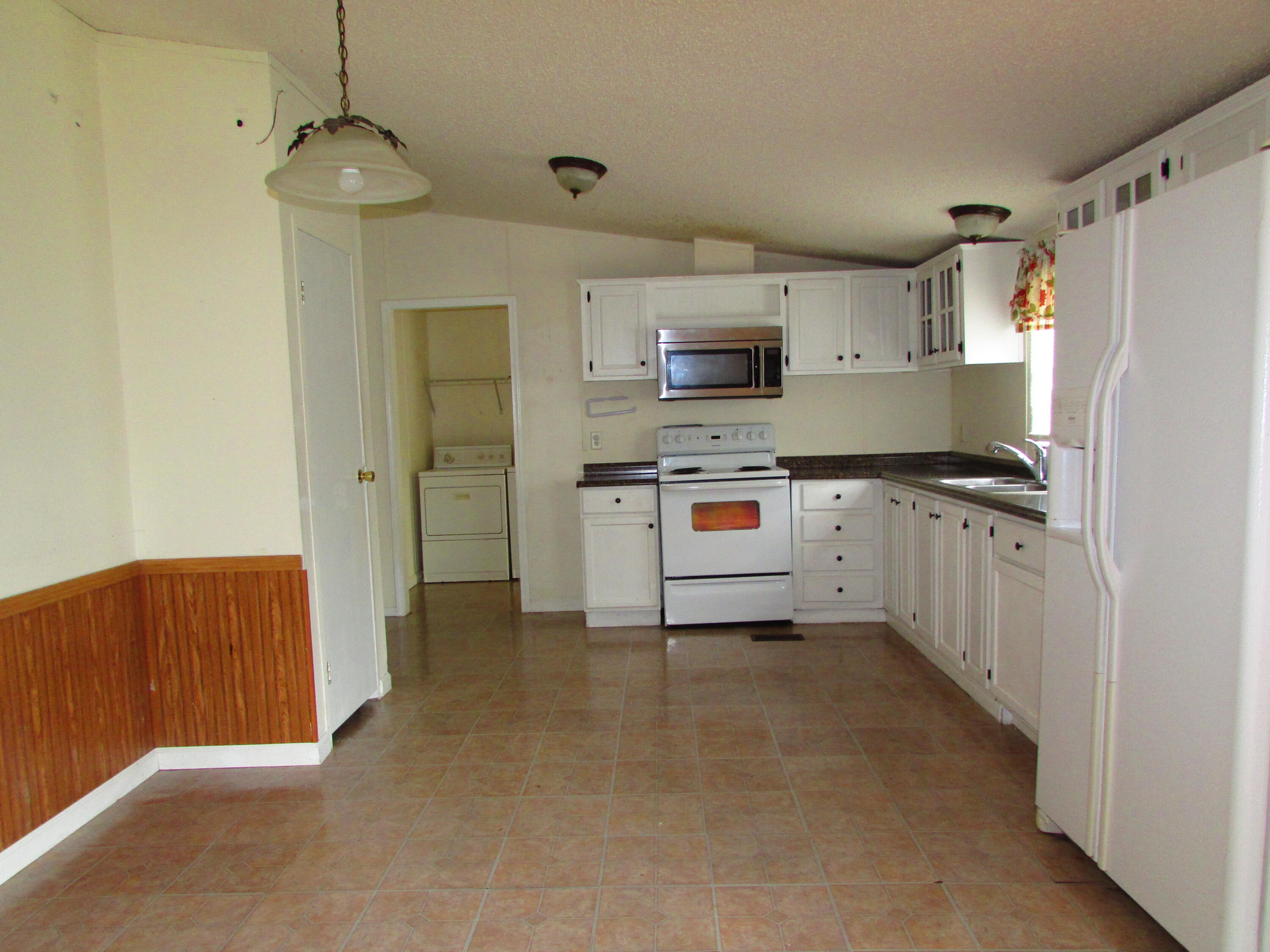 117 A A Deakins Road Jonesborough, TN 37659 - Photo 11 of 42 117 AA Deakins Road Jonesborough TN 3765