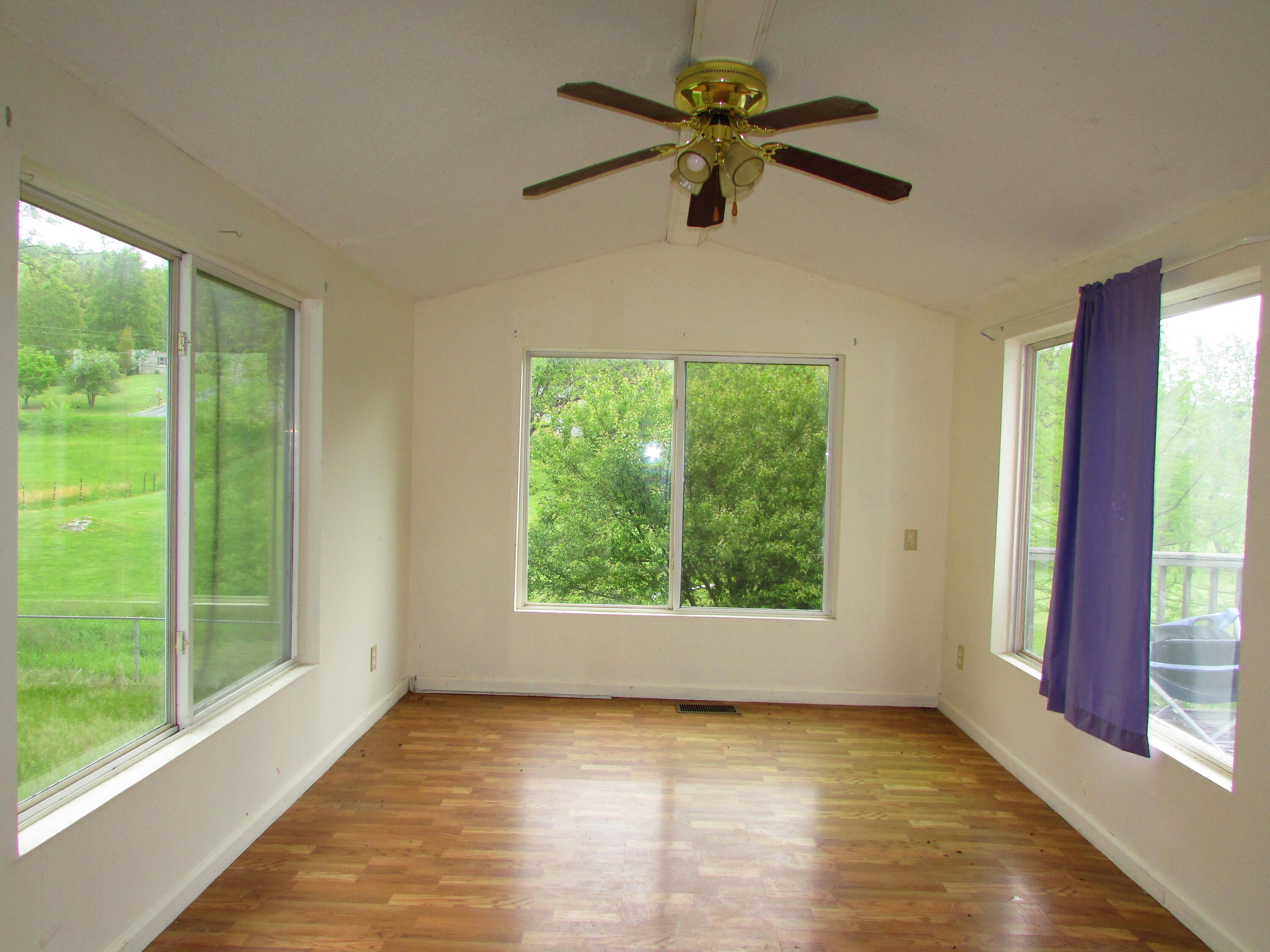 117 A A Deakins Road Jonesborough, TN 37659 - Photo 16 of 42 117 AA Deakins Road Jonesborough TN 3765