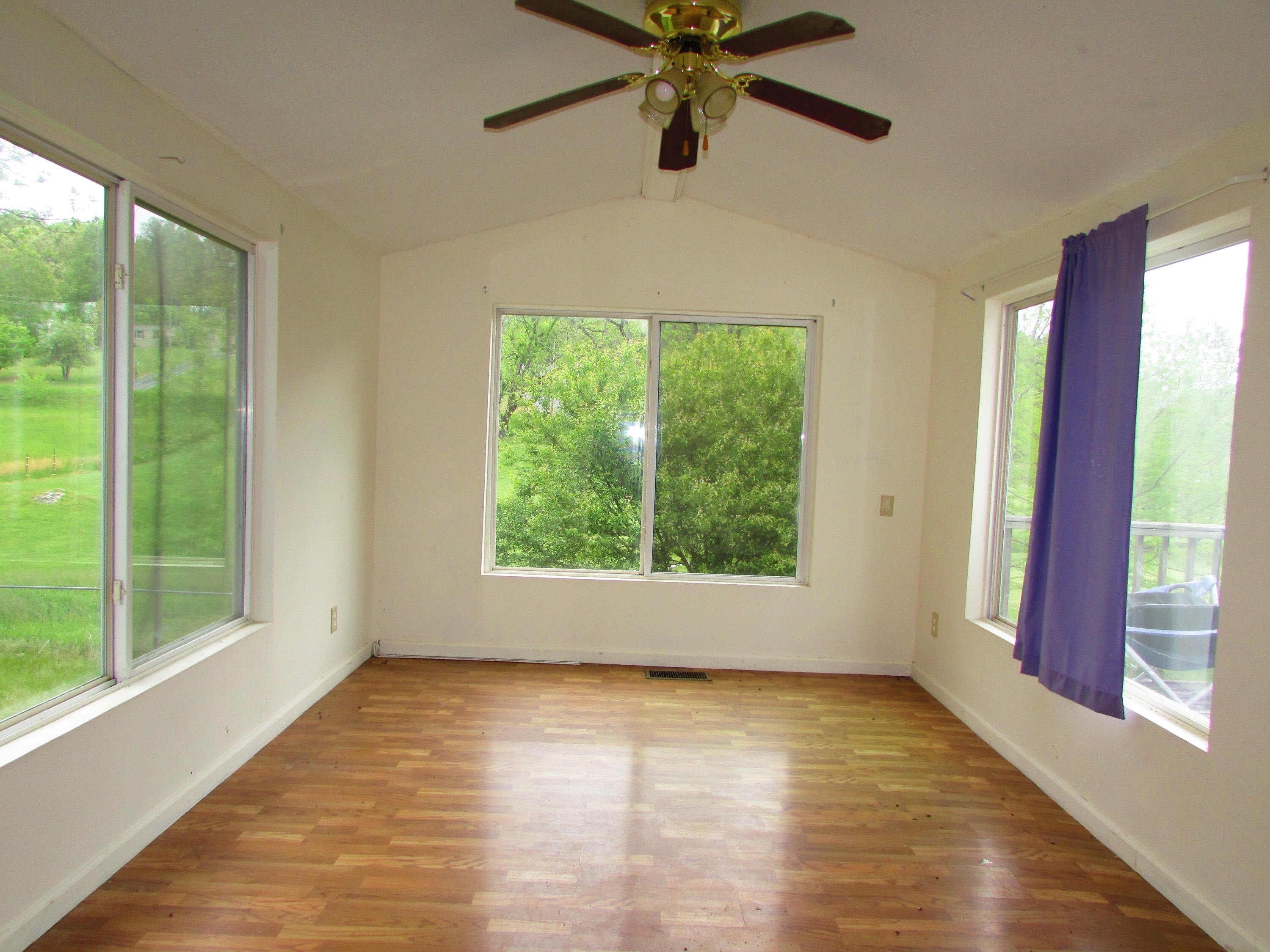 117 A A Deakins Road Jonesborough, TN 37659 - Photo 17 of 42 117 AA Deakins Road Jonesborough TN 3765