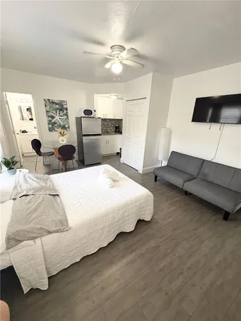 $1,350 | 1843 Dewey Street, Unit 101, Hollywood, FL 33020