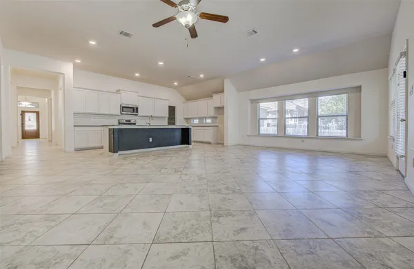 $355,000 | 413 Pinnacle View Drive, Georgetown, TX 78628
