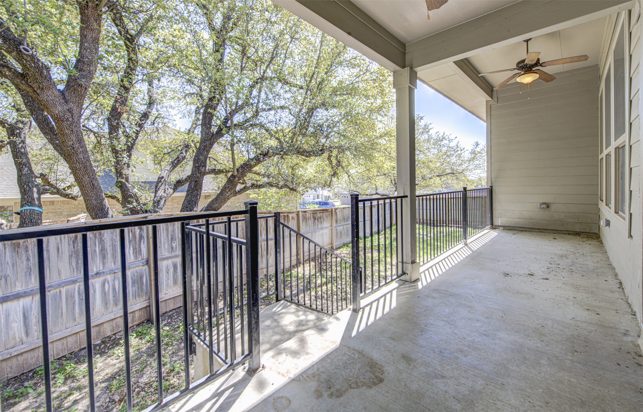 413 Pinnacle View Drive Georgetown, TX 78628 - Photo 27 of 31 Balcony featuring ceiling fan