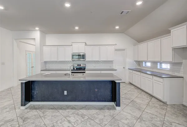 $355,000 | 413 Pinnacle View Drive, Georgetown, TX 78628