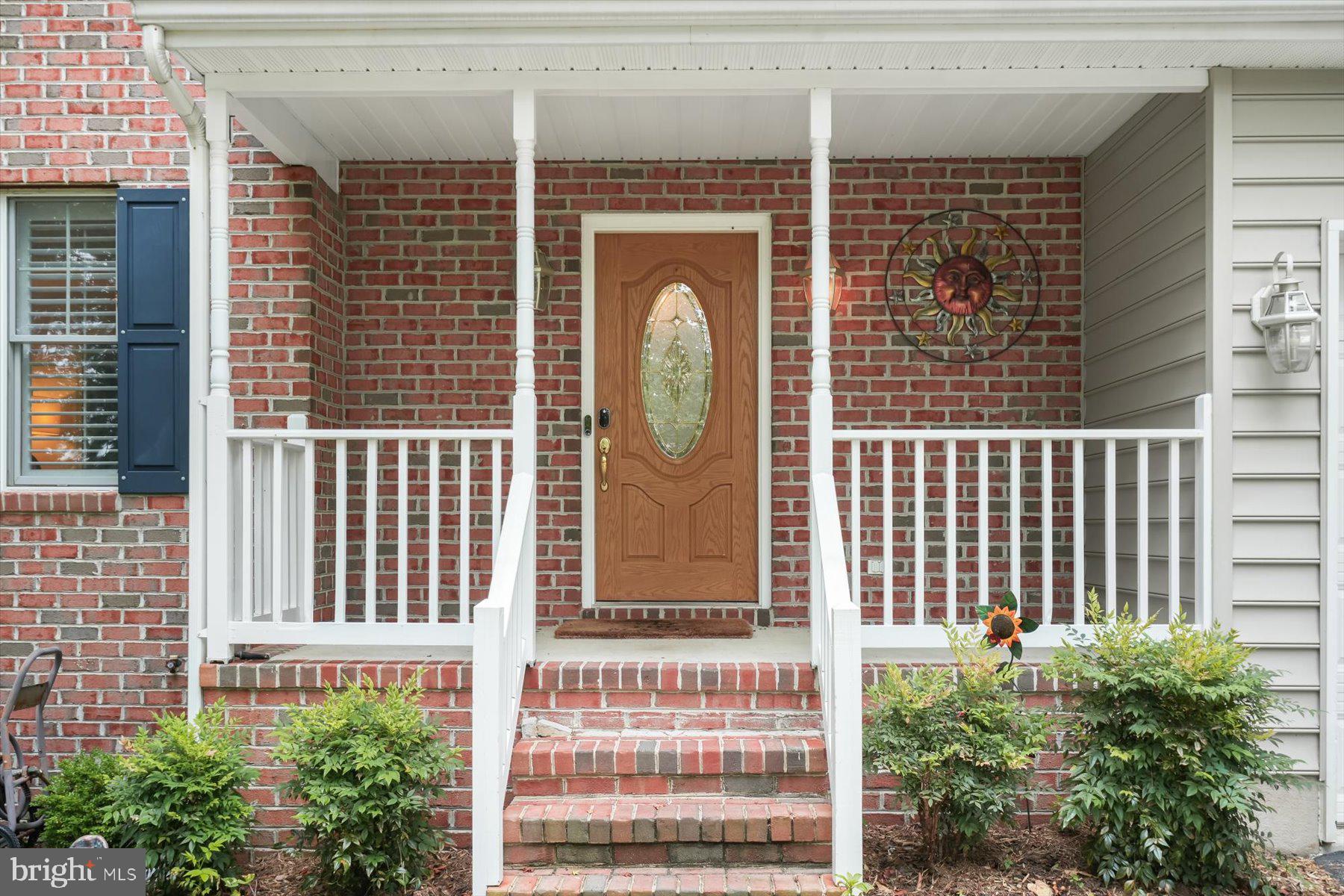 2691 Claibourne Road Annapolis, MD 21403 - Photo 3 of 62
