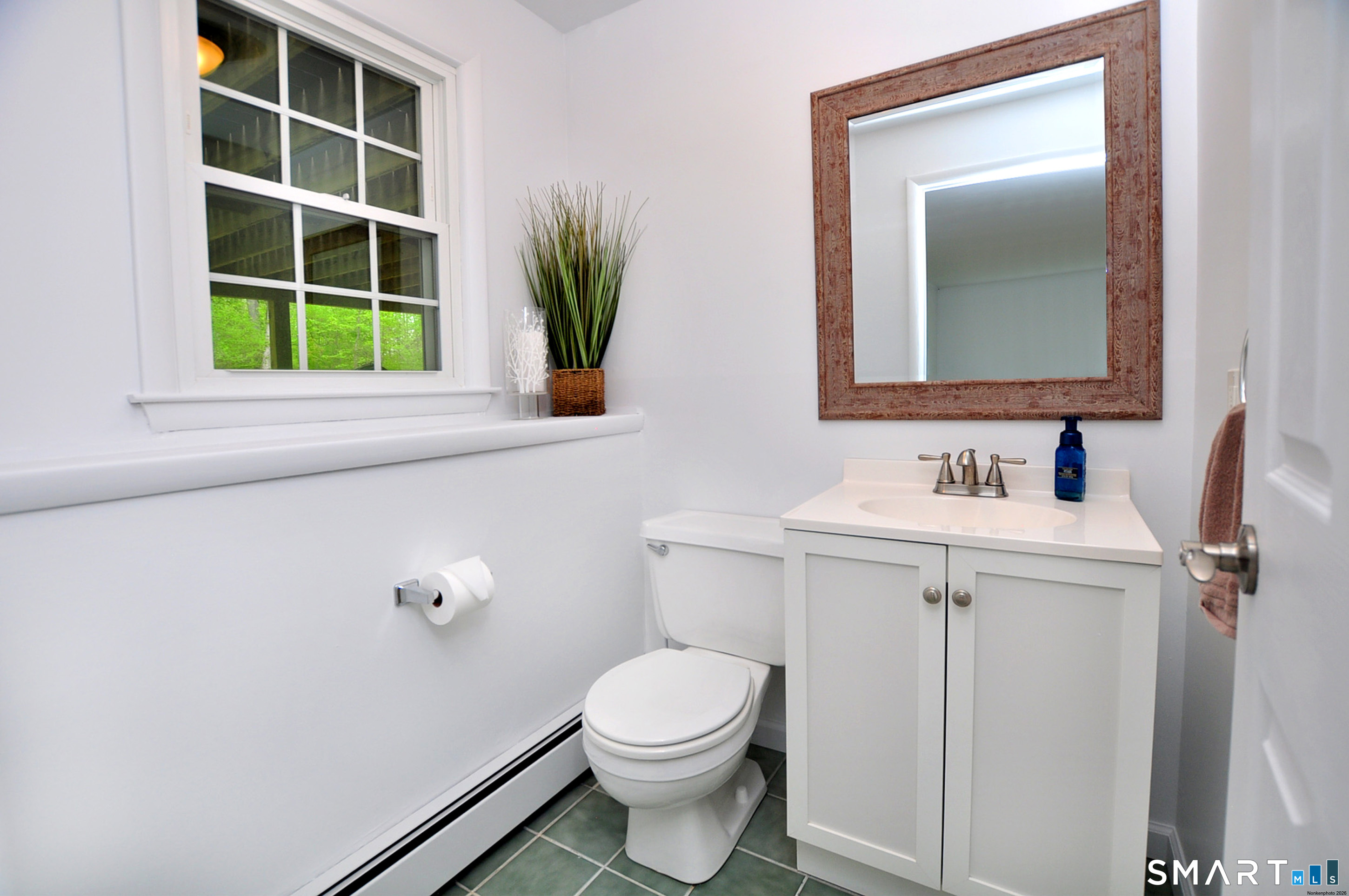 85 Winthrop Road Windsor, CT 06095 - Photo 29 of 36