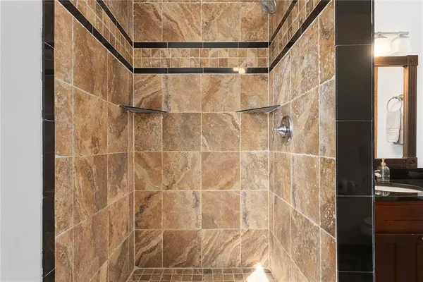 $700,000 | 22001 East 307th Street, Harrisonville, MO 64701