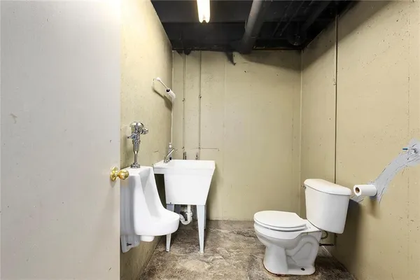 $700,000 | 22001 East 307th Street, Harrisonville, MO 64701