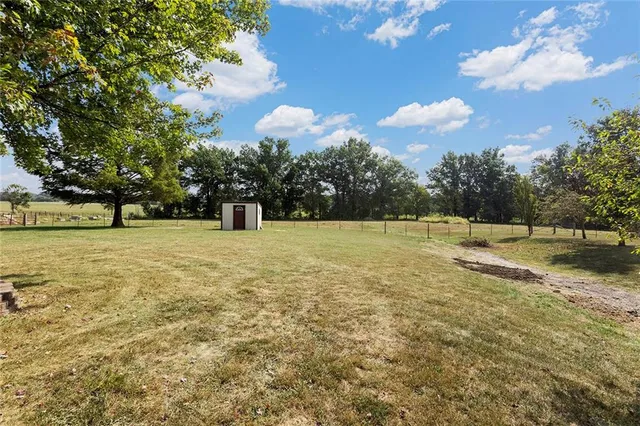 $700,000 | 22001 East 307th Street, Harrisonville, MO 64701
