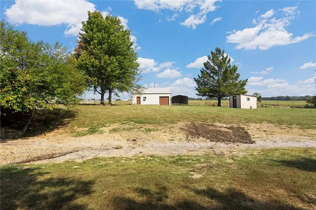 $700,000 | 22001 East 307th Street, Harrisonville, MO 64701