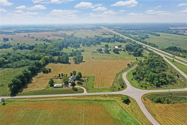 $700,000 | 22001 East 307th Street, Harrisonville, MO 64701