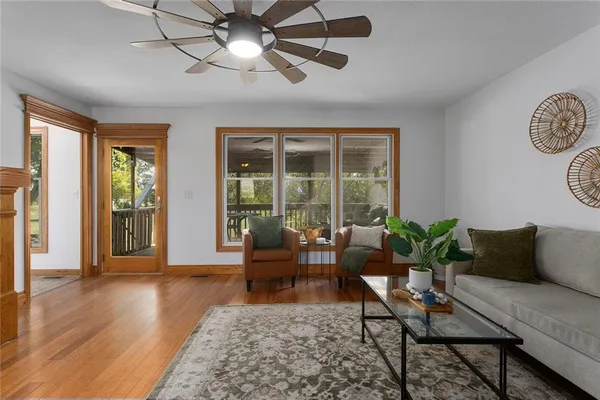 $700,000 | 22001 East 307th Street, Harrisonville, MO 64701