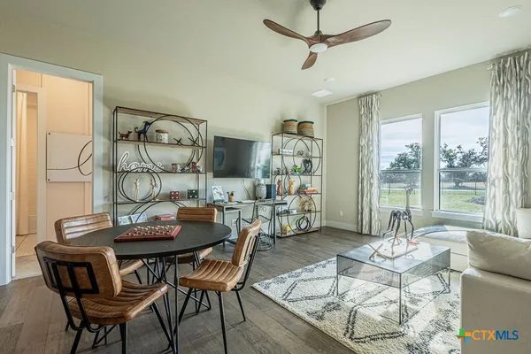 $999,990 | 217 Northcrest Drive, Liberty Hill, TX 78642