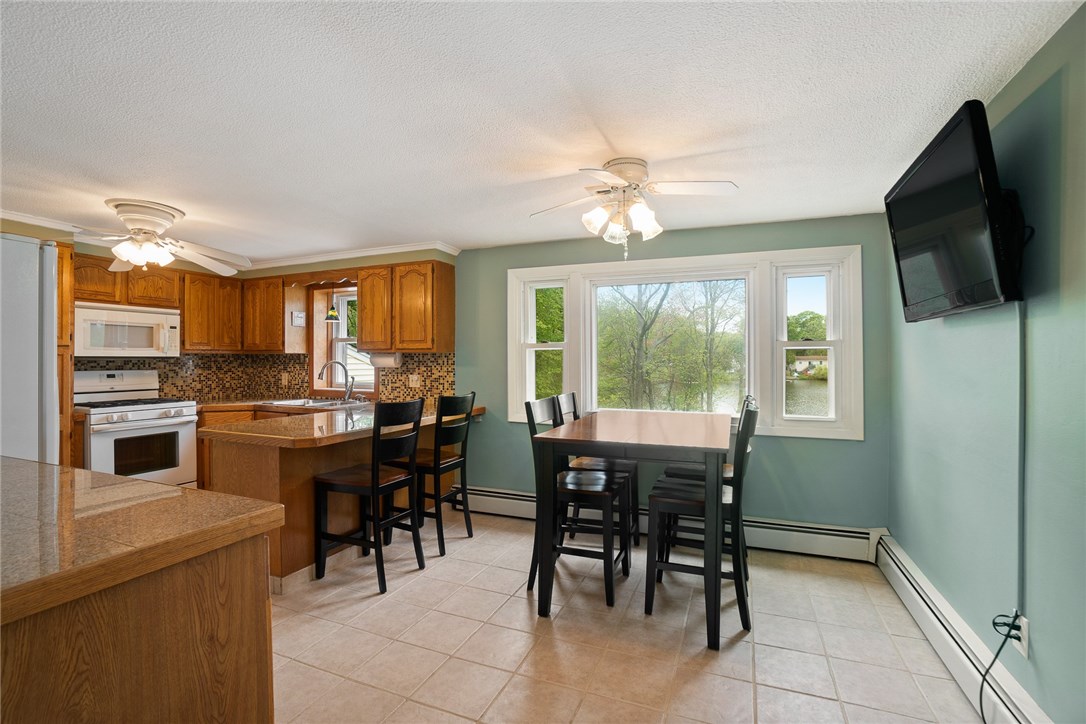 200 Hilton Road Warwick, RI 02889 - Photo 13 of 42 Gallery Image 13