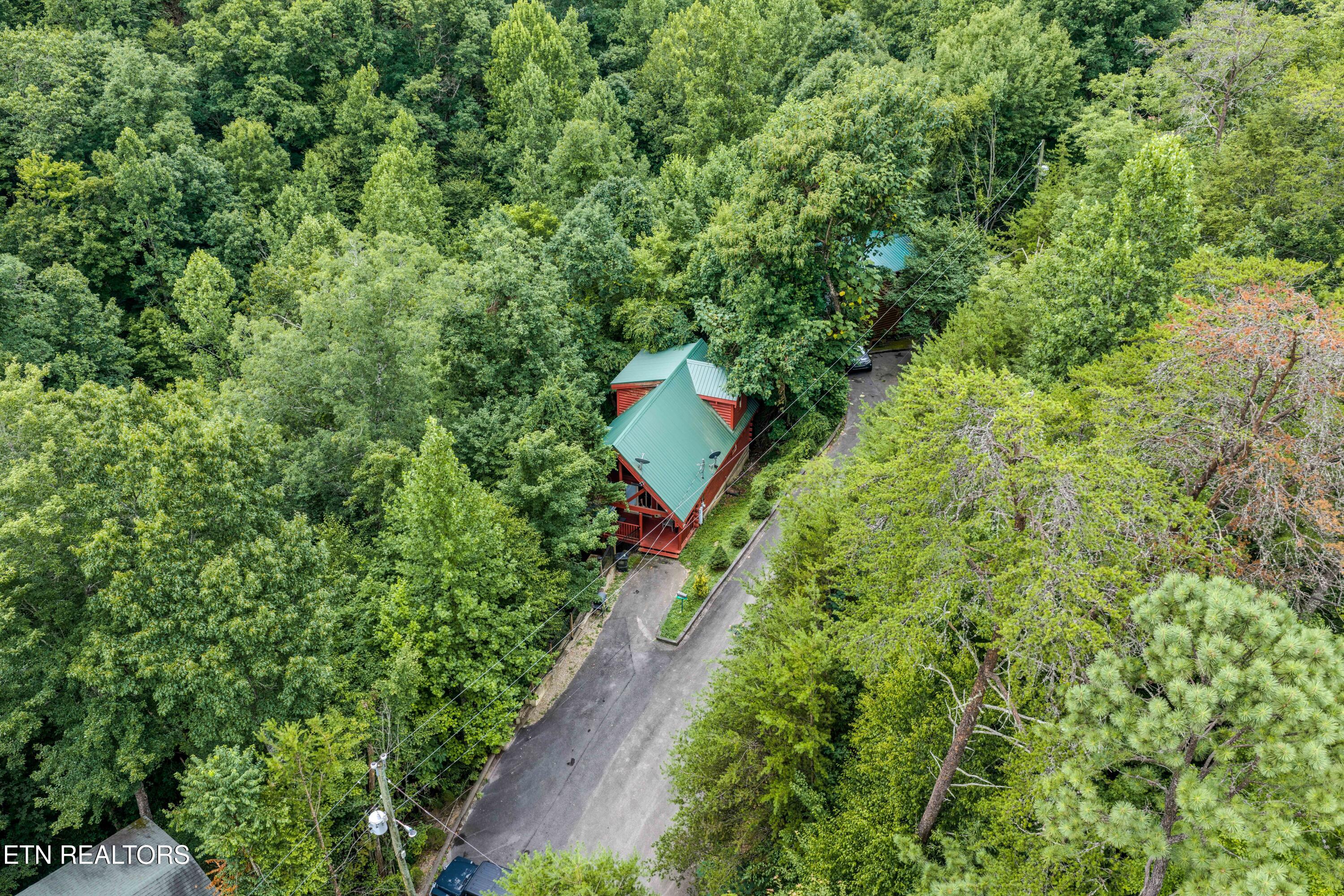 245 Edens Way Sevierville, TN 37876 - Photo 3 of 33 245EdensWay-2